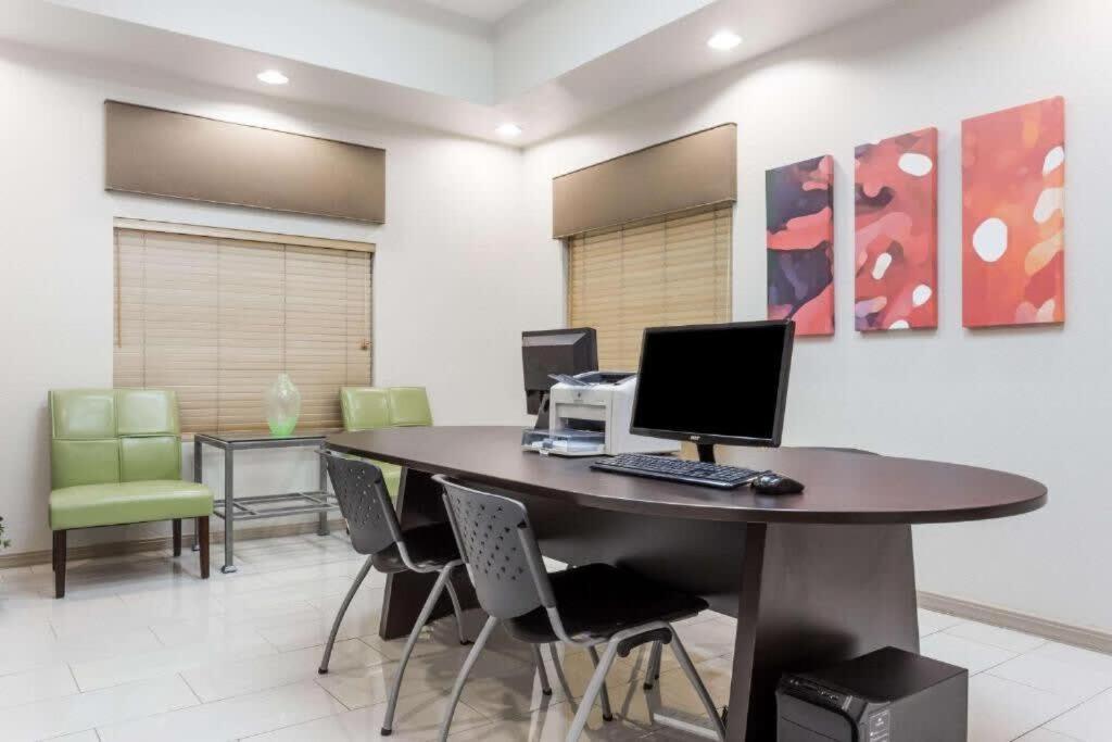 Chandler Promo 1Bd 1Ba Екстер'єр фото