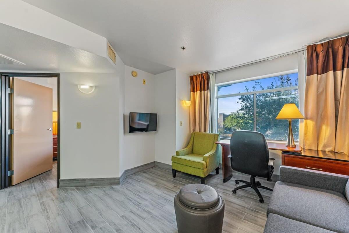 Chandler Promo 1Bd 1Ba Екстер'єр фото