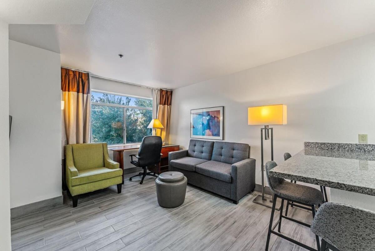 Chandler Promo 1Bd 1Ba Екстер'єр фото